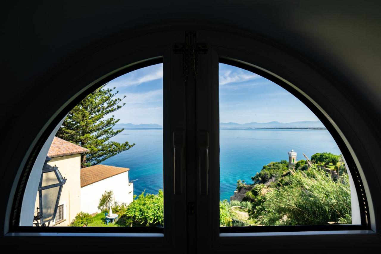 Borgo Dei Saraceni - Suites & Apartments Агрополи Экстерьер фото