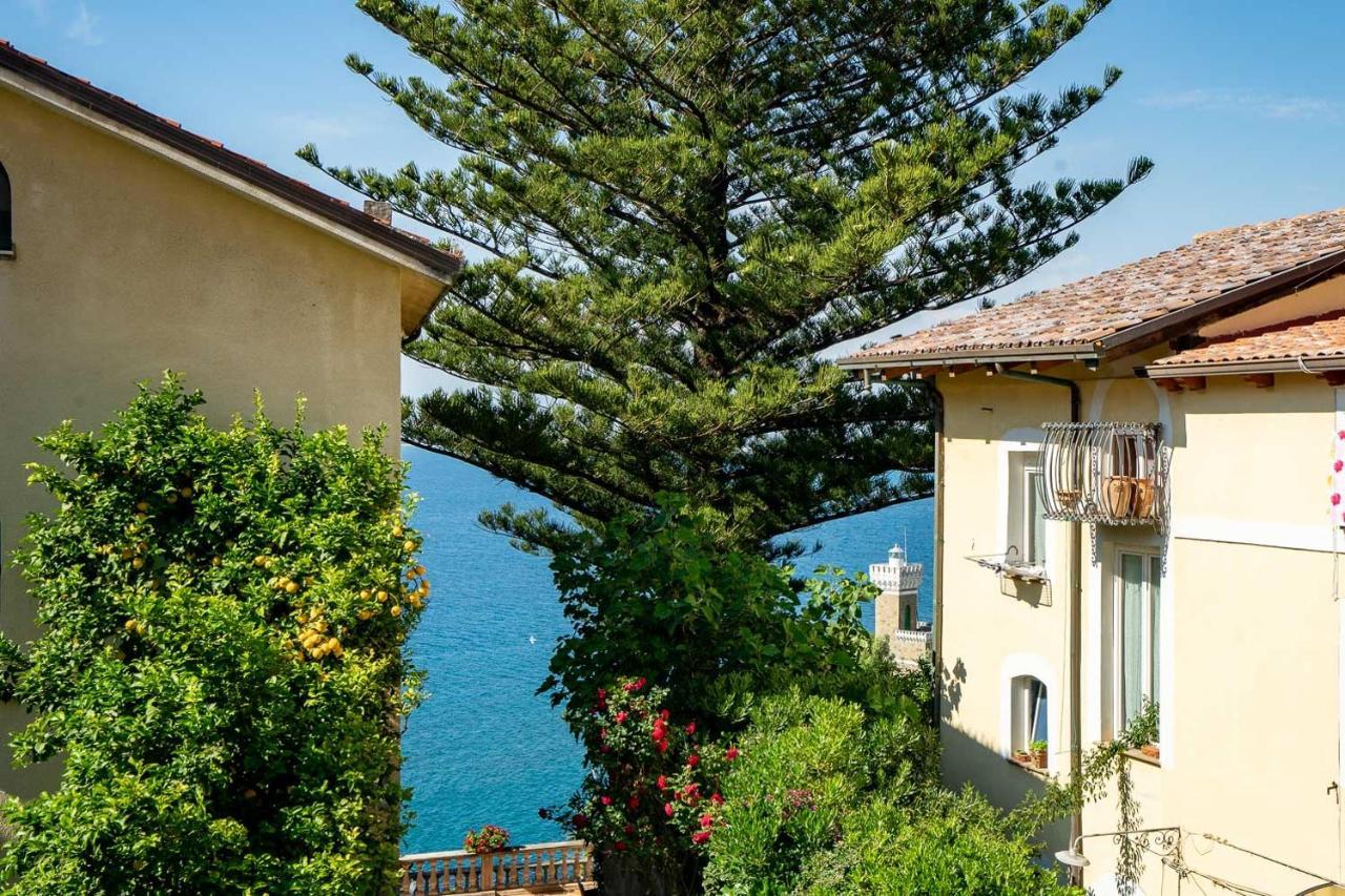 Borgo Dei Saraceni - Suites & Apartments Агрополи Экстерьер фото
