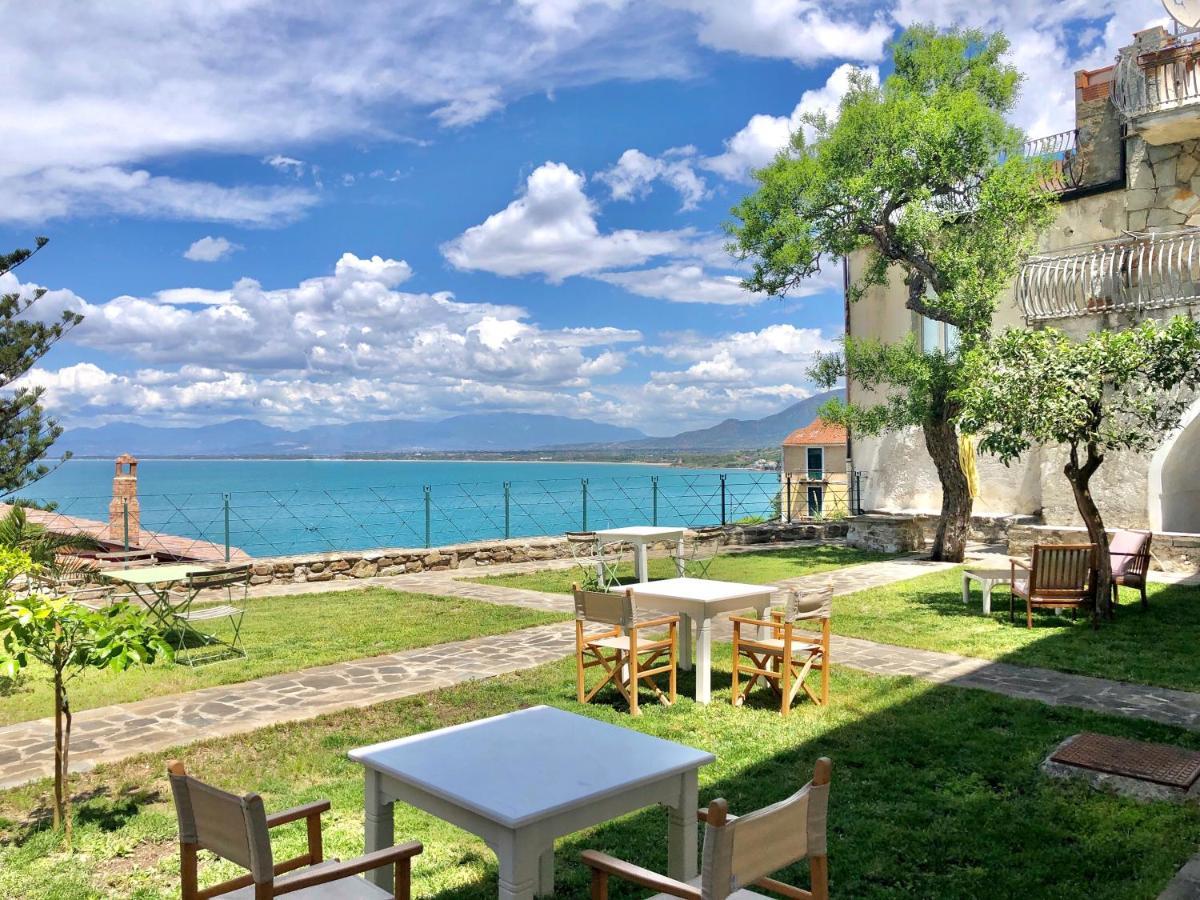 Borgo Dei Saraceni - Suites & Apartments Агрополи Экстерьер фото