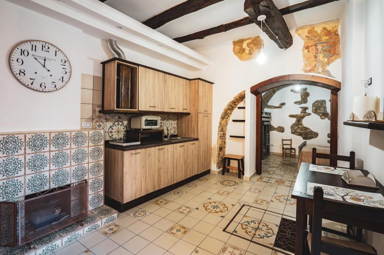 Borgo Dei Saraceni - Suites & Apartments Агрополи Экстерьер фото