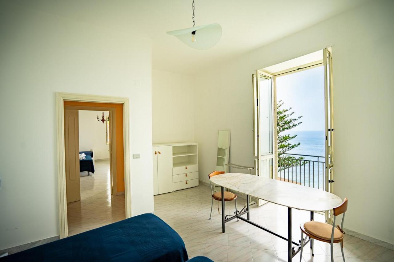 Borgo Dei Saraceni - Suites & Apartments Агрополи Экстерьер фото