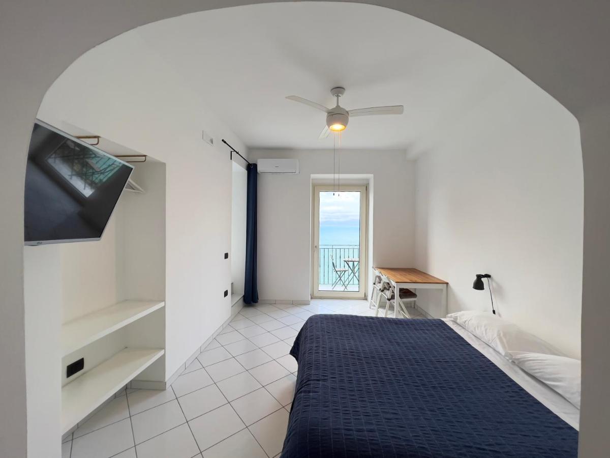 Borgo Dei Saraceni - Suites & Apartments Агрополи Экстерьер фото